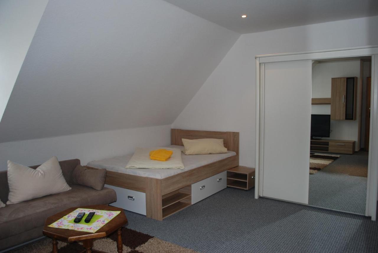 Landhotel Bienstadt Georgenthal  ภายนอก รูปภาพ