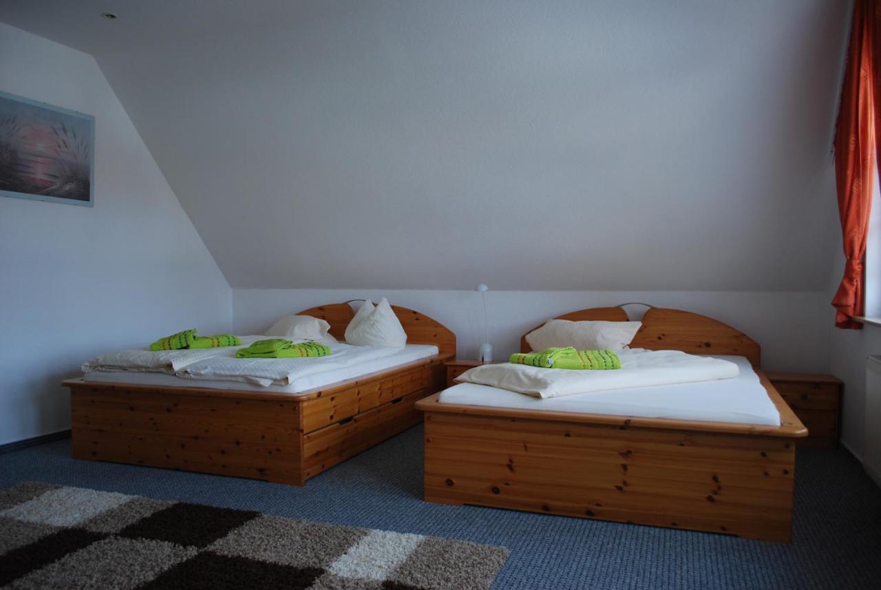 Landhotel Bienstadt Georgenthal  ภายนอก รูปภาพ