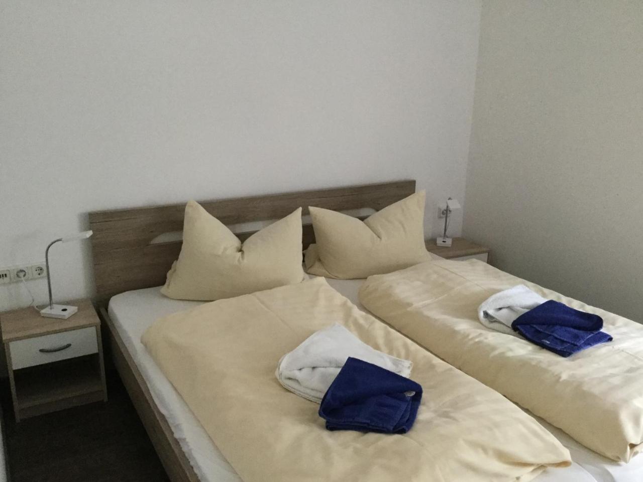 Landhotel Bienstadt Georgenthal  ภายนอก รูปภาพ
